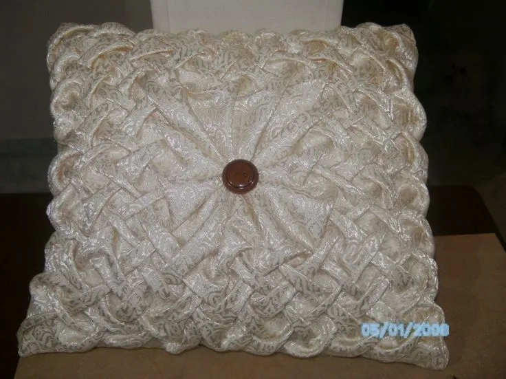 Capitoné on Pinterest | Smocking, Diy Pillows and Smocking Tutorial Capitoné on Pinterest | Smocking, Diy Pillows and Smocking Tutorial