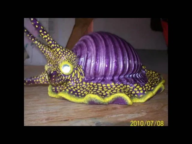 caracol marino hecho de material reciclado - YouTube caracol marino hecho de material reciclado - YouTube
