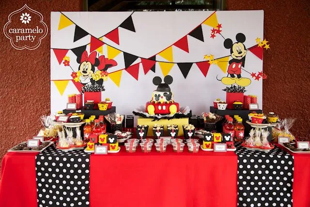 Caramelo Party: Fiesta de Mickey y Minnie Mouse Caramelo Party: Fiesta de Mickey y Minnie Mouse