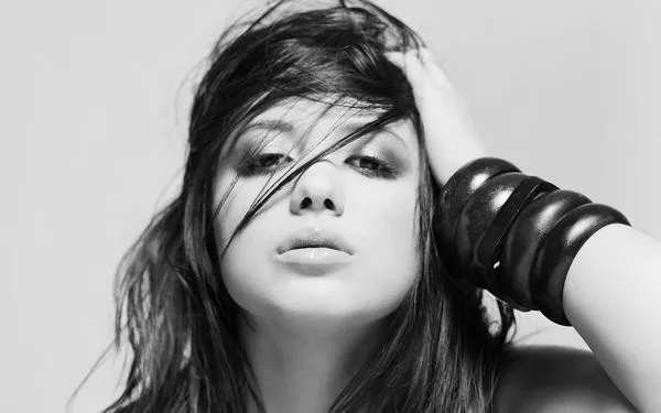 Rostros de mujer en blanco y negro - Imagui Rostros de mujer en blanco y negro - Imagui