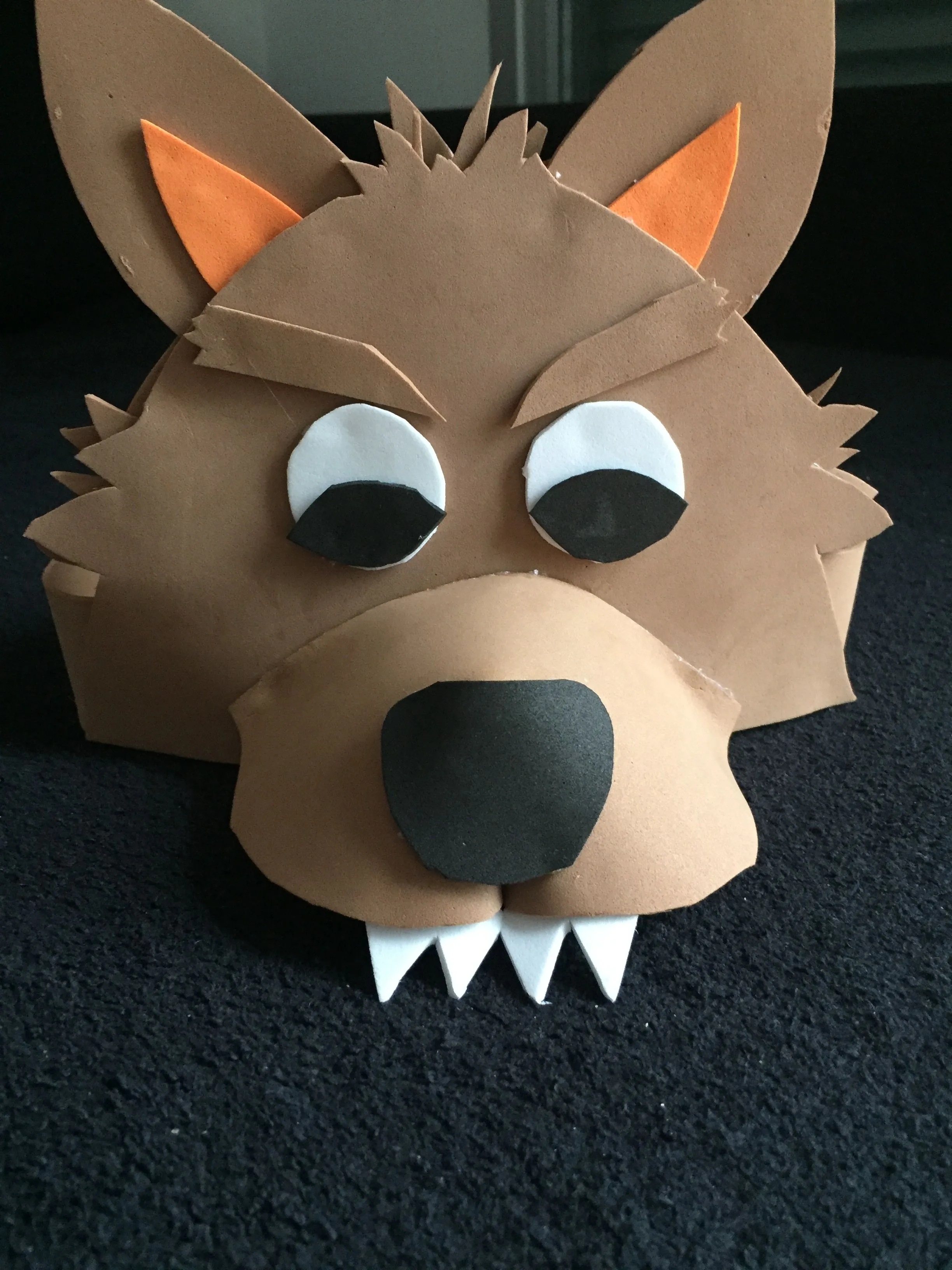 Careta lobo de goma eva | Animal costumes, Dramatic play preschool, Easy halloween Careta lobo de goma eva | Animal costumes, Dramatic play preschool, Easy halloween