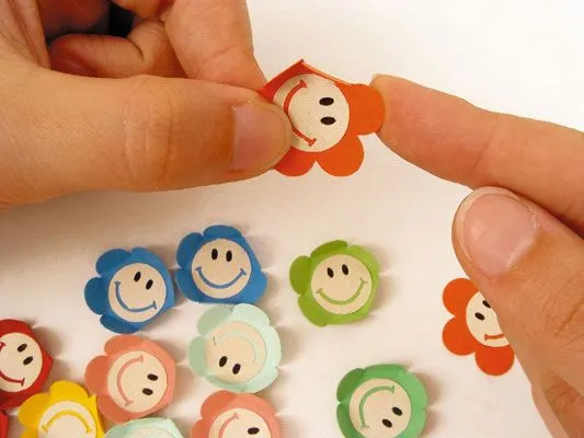 Caritas felices en fomy - Imagui
