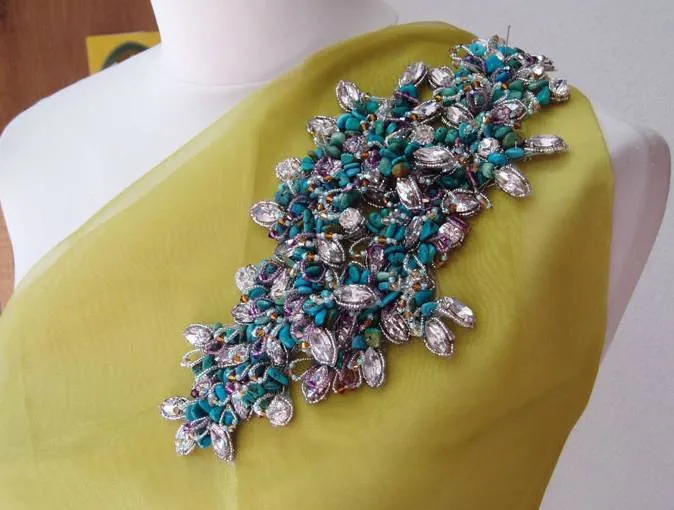Carmen María Mayz: bordados de alta costura | de boda con Marón Carmen María Mayz: bordados de alta costura | de boda con Marón