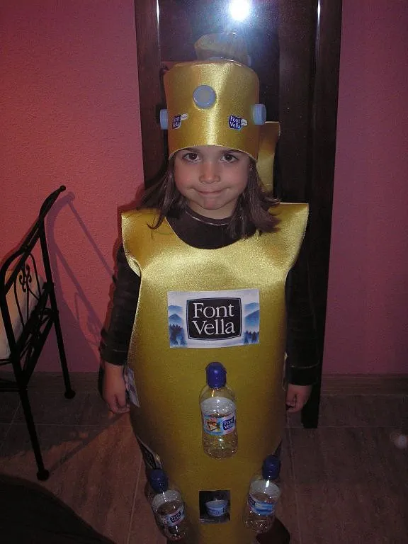 carnavales( disfraz de botella font bella) | Ser padres es facilisimo.