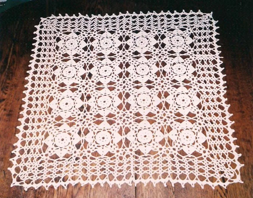 Carpetas cuadradas tejidas en crochet - Imagui Carpetas cuadradas tejidas en crochet - Imagui
