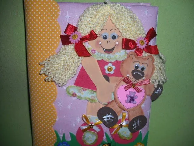 Cuaderno decorado fofucha con osito | Todo en GOMA EVA Cuaderno decorado fofucha con osito | Todo en GOMA EVA