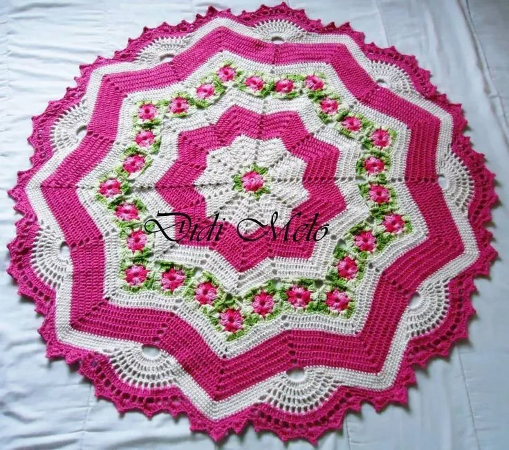 Crochet: "alfombra de Su Casa" - maomao - Me muevo el los pasteles ... Crochet: "alfombra de Su Casa" - maomao - Me muevo el los pasteles ...