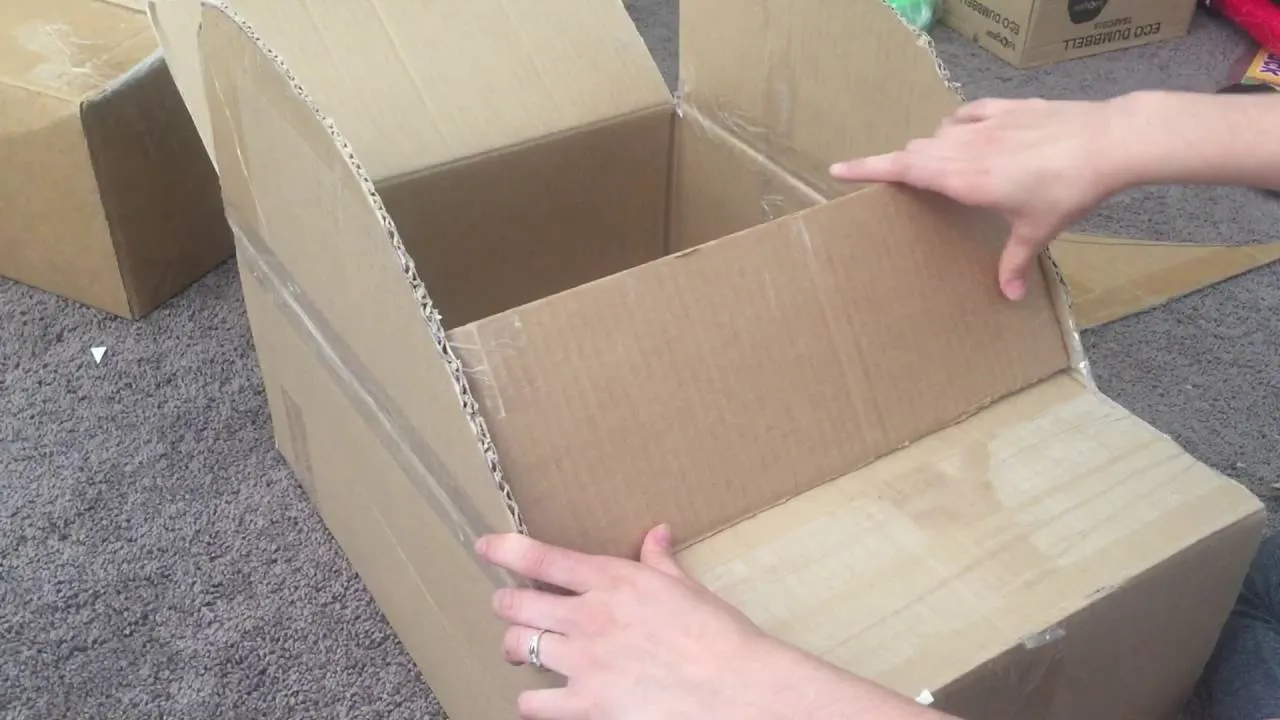 Como hacer un carro con caja de cartón pt 12 - YouTube Como hacer un carro con caja de cartón pt 12 - YouTube