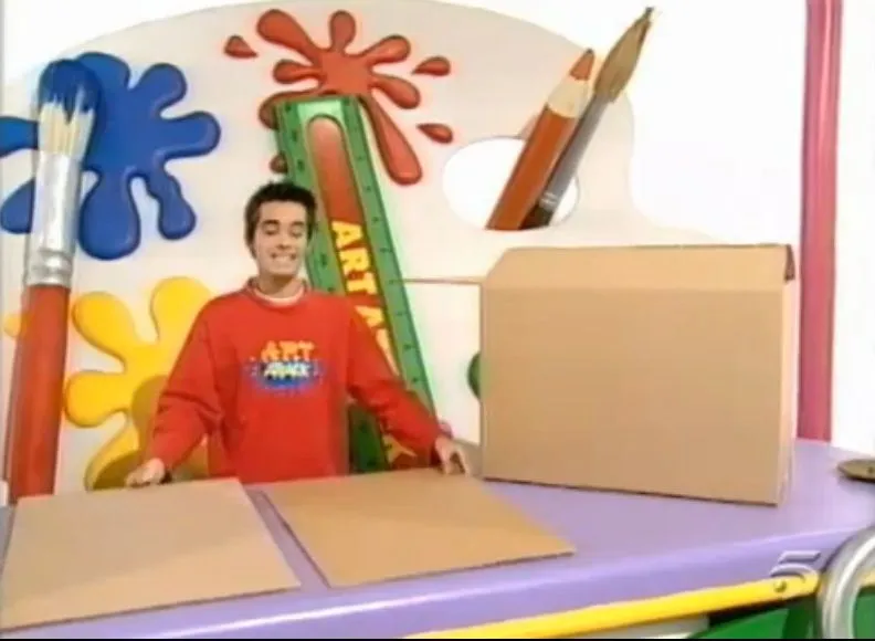 Hacer disfraz de carton – Caballo · Manualidades de papel Hacer disfraz de carton – Caballo · Manualidades de papel