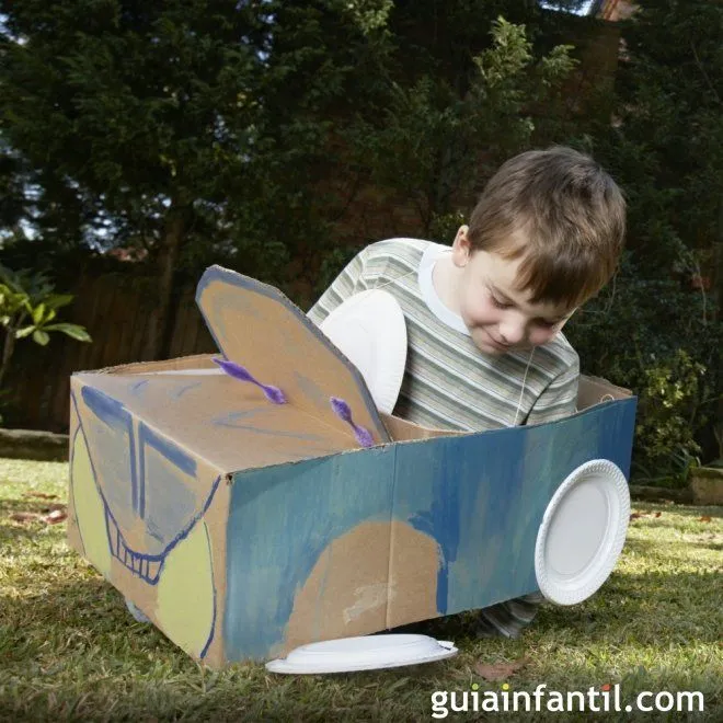 Un coche divertido para los niños - Juegos para niños con cajas de ...