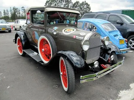 Carros & Clásicos