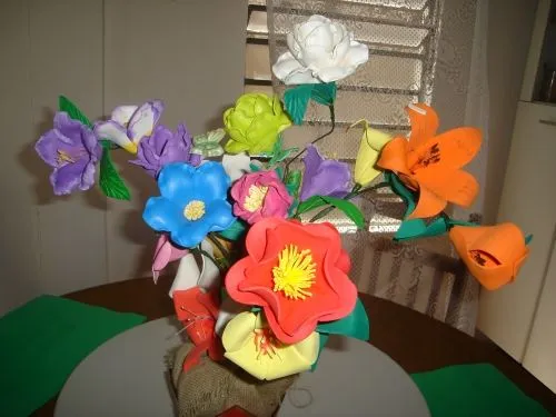 Florecitas con foami - Imagui