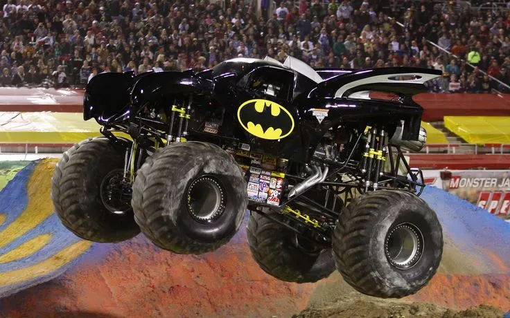 Carros monstruos o Monster Truck | Maquinas de Velocidad Carros monstruos o Monster Truck | Maquinas de Velocidad