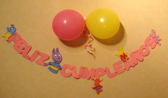 Cartel feliz cumpleaños goma eva - Imagui