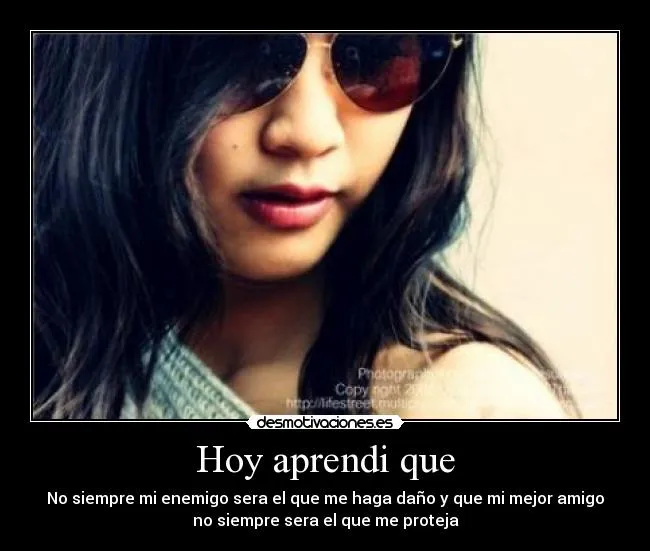 Carteles de Traicioneros | Desmotivaciones