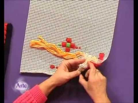 Cartera bordada con hilados fluo sobre cañamazo - YouTube Cartera bordada con hilados fluo sobre cañamazo - YouTube