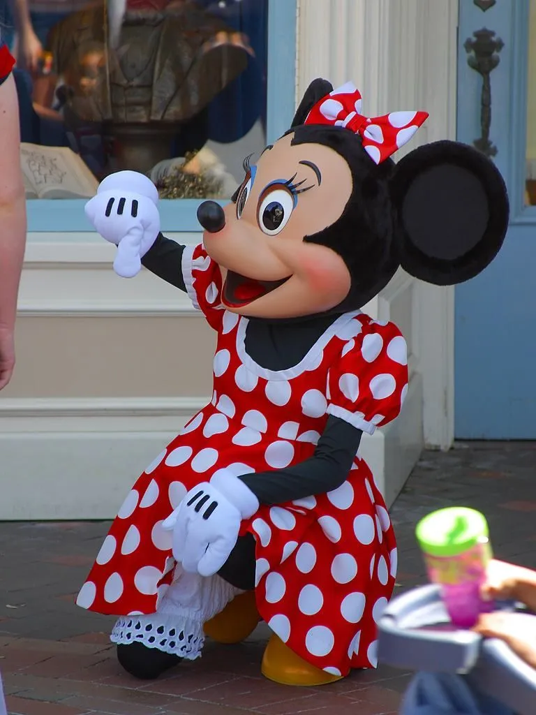 Cartoon Tattoo Pictures: Disney Cartoon Minnie Mouse Character ... Cartoon Tattoo Pictures: Disney Cartoon Minnie Mouse Character ...