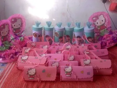 Cartucheras en foami - Imagui