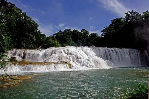 Las cascadas de agua azul, en México