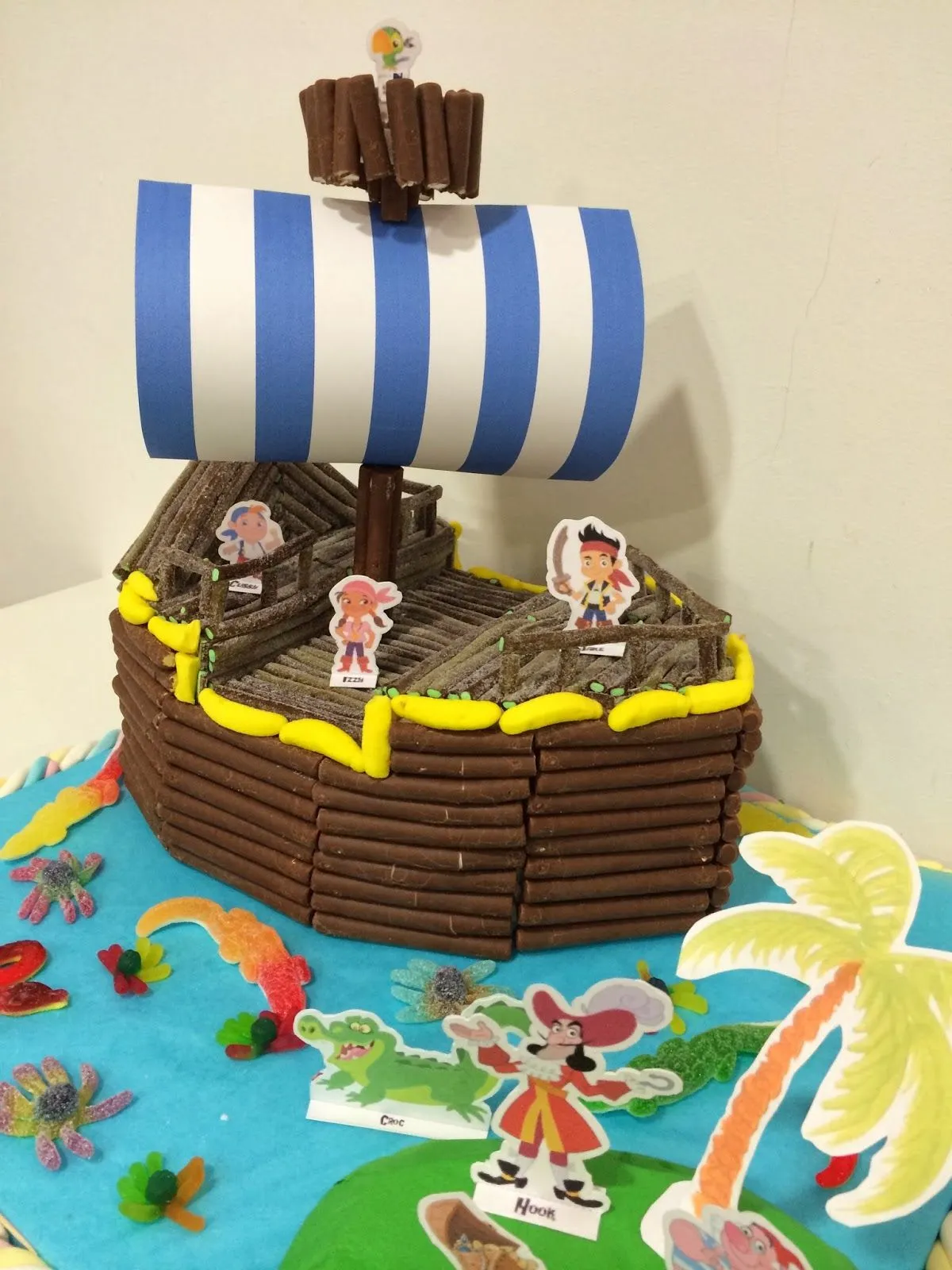 La Caseta de Sucre: TARTA JAKE Y LOS PIRATAS QUE SE FUE A CULLERA.