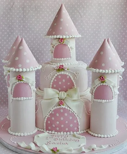 Castillo de princesa. Tartas originales. | Ideas y material gratis ... Castillo de princesa. Tartas originales. | Ideas y material gratis ...