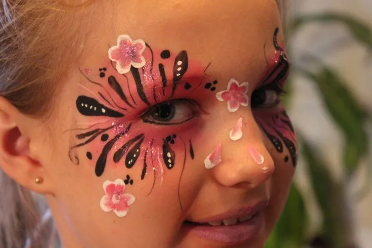 maquillajes para niñas on Pinterest | Maquillaje, Face Paintings ...