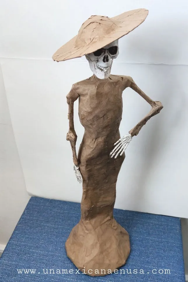 Cómo hacer una catrina – Tutorial y Video paso a paso – Una Mexicana en USA Cómo hacer una catrina – Tutorial y Video paso a paso – Una Mexicana en USA