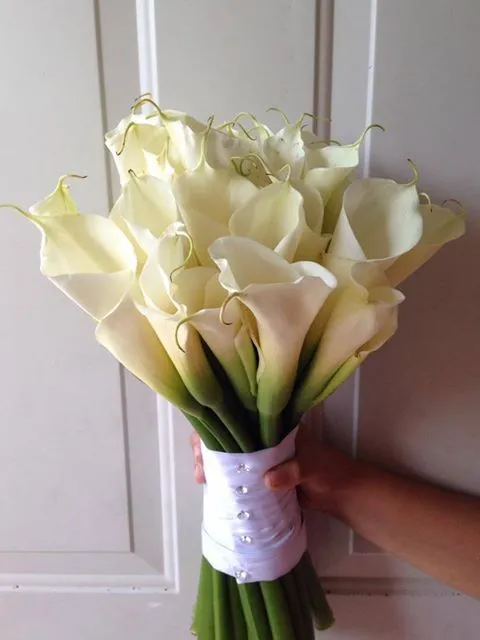 CBR191 Riviera Maya weddings / Bodas bouquet white callalilis ...