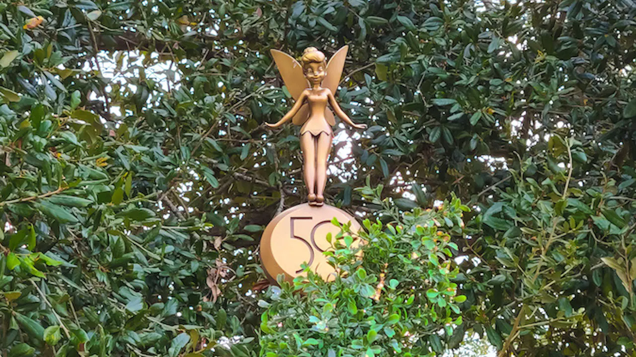 Celebrando el aniversario de Tinker Bell - Pema Tours Celebrando el aniversario de Tinker Bell - Pema Tours