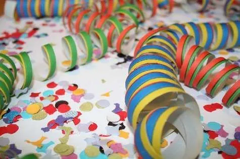 Celebrar un cumpleaños. Fiesta de cumpleaños. Invitados. Regalos ... Celebrar un cumpleaños. Fiesta de cumpleaños. Invitados. Regalos ...