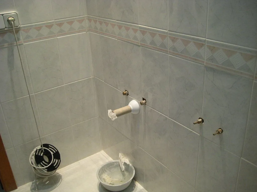cenefas adhesivas bano | Decorar tu casa es facilisimo.