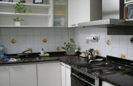 Cenefas adhesivas cocina. Fotos, presupuesto e imagenes. Cenefas adhesivas cocina. Fotos, presupuesto e imagenes.