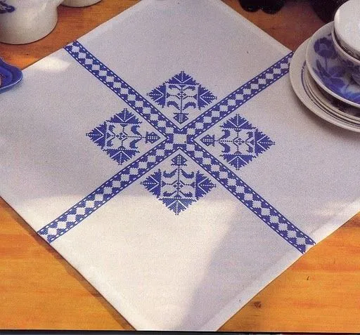Cenefas de punto de cruz para manteles - Imagui Cenefas de punto de cruz para manteles - Imagui
