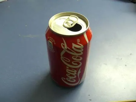 Hacer un cenicero o portavelas reciclado con un refresco - Ikkaro Hacer un cenicero o portavelas reciclado con un refresco - Ikkaro