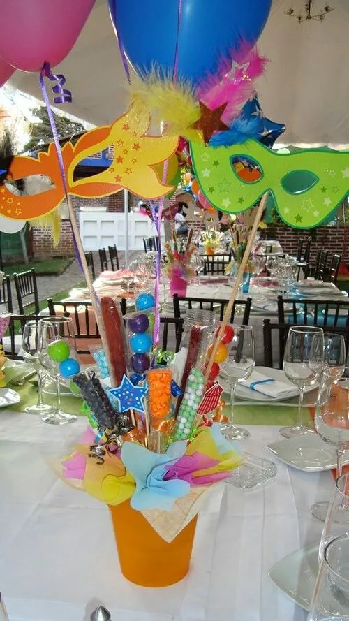 Centro de mesa antifaz con dulces | Centros de mesa "fiestas ...
