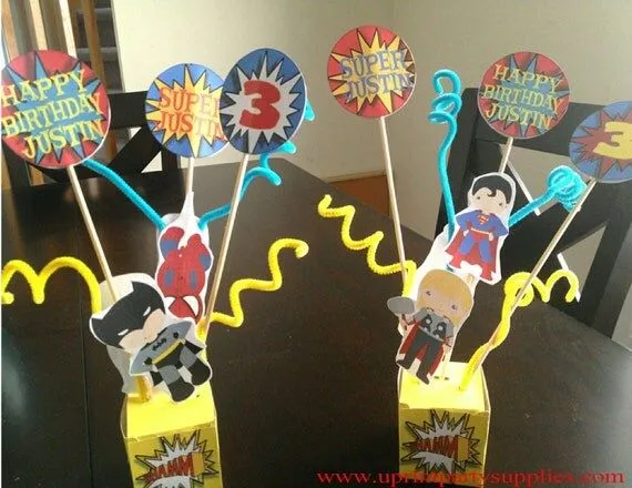 Centro de mesa fiesta de superhéroe por UPrintPartySupplies en Etsy Centro de mesa fiesta de superhéroe por UPrintPartySupplies en Etsy