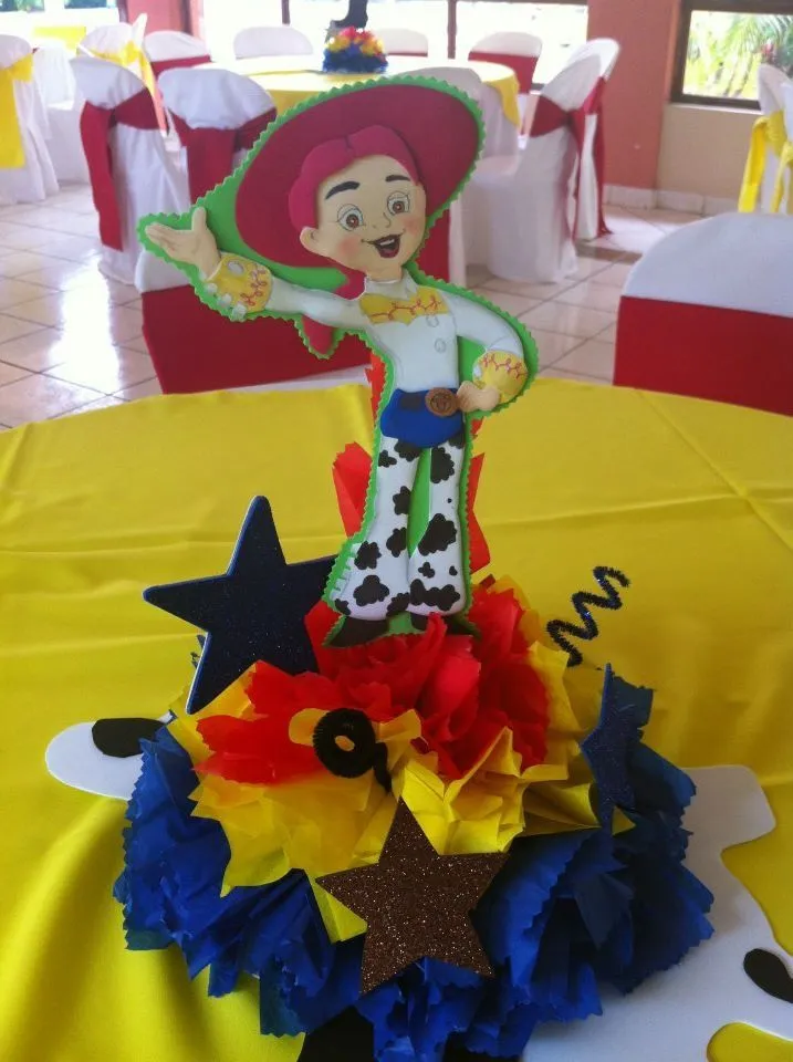 Centro de mesa de Jessi la Vaquerita | Toy Story | Pinterest Centro de mesa de Jessi la Vaquerita | Toy Story | Pinterest