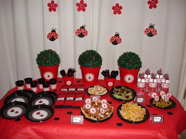 Centros de mesa de mariquitas para fiesta infantil - Imagui