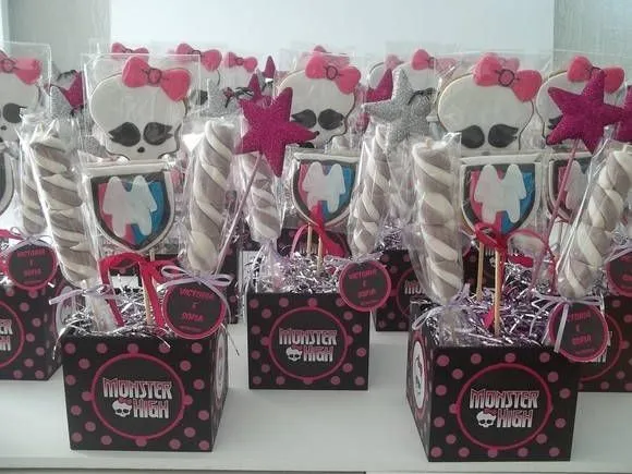 Centro de Mesa - Monster High | centros de mesa | Pinterest ...