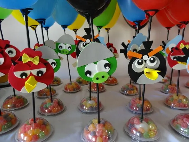 Enfeite de mesa Angry Birds | Buum Balloon | Elo7 Enfeite de mesa Angry Birds | Buum Balloon | Elo7