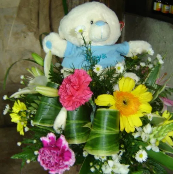 Centros de mesa para baby shower de flores naturales - Imagui