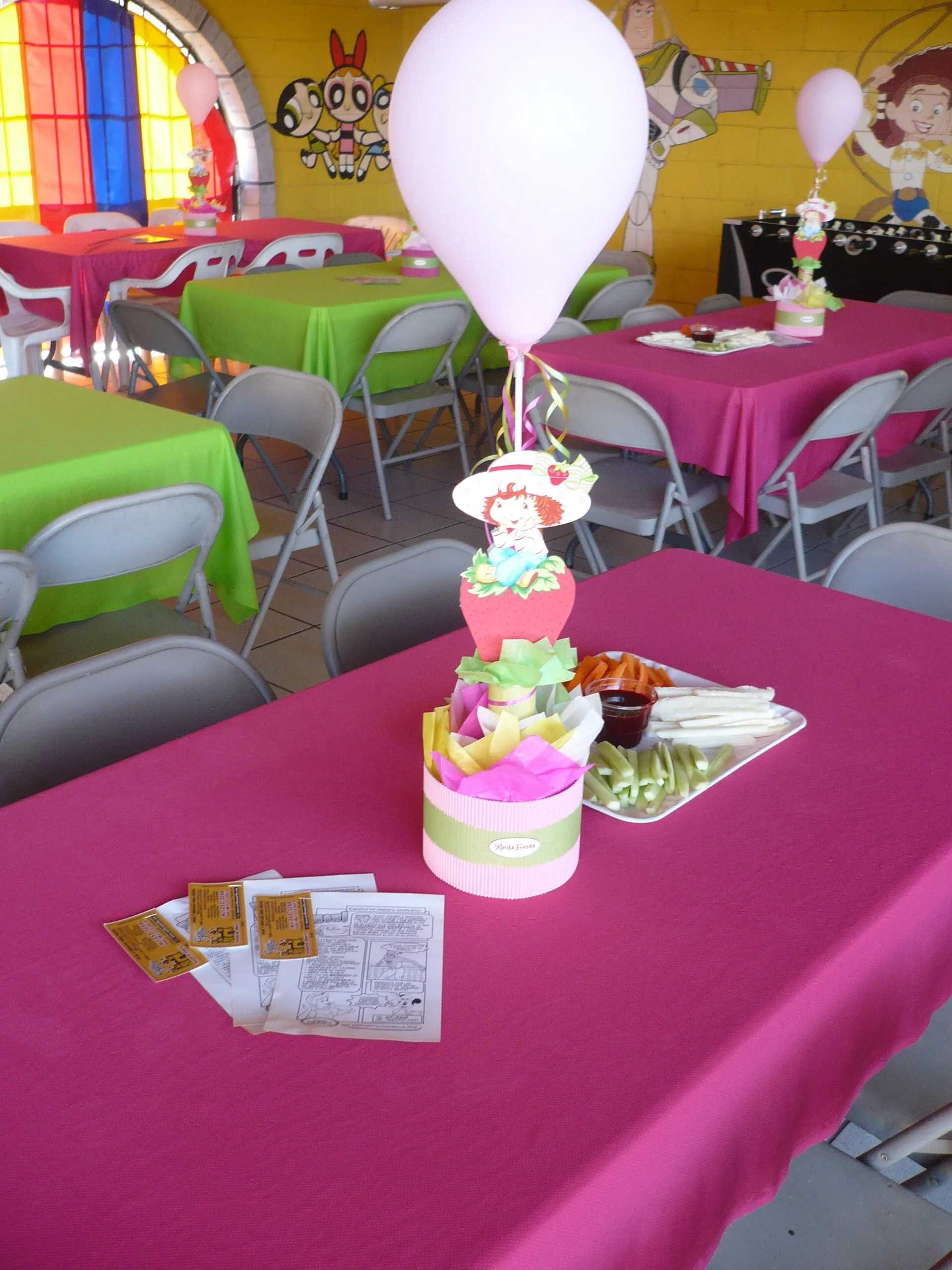 Centros de mesa infantil de rosita fresita - Imagui