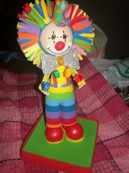 Souvenir payasos goma eva - Imagui