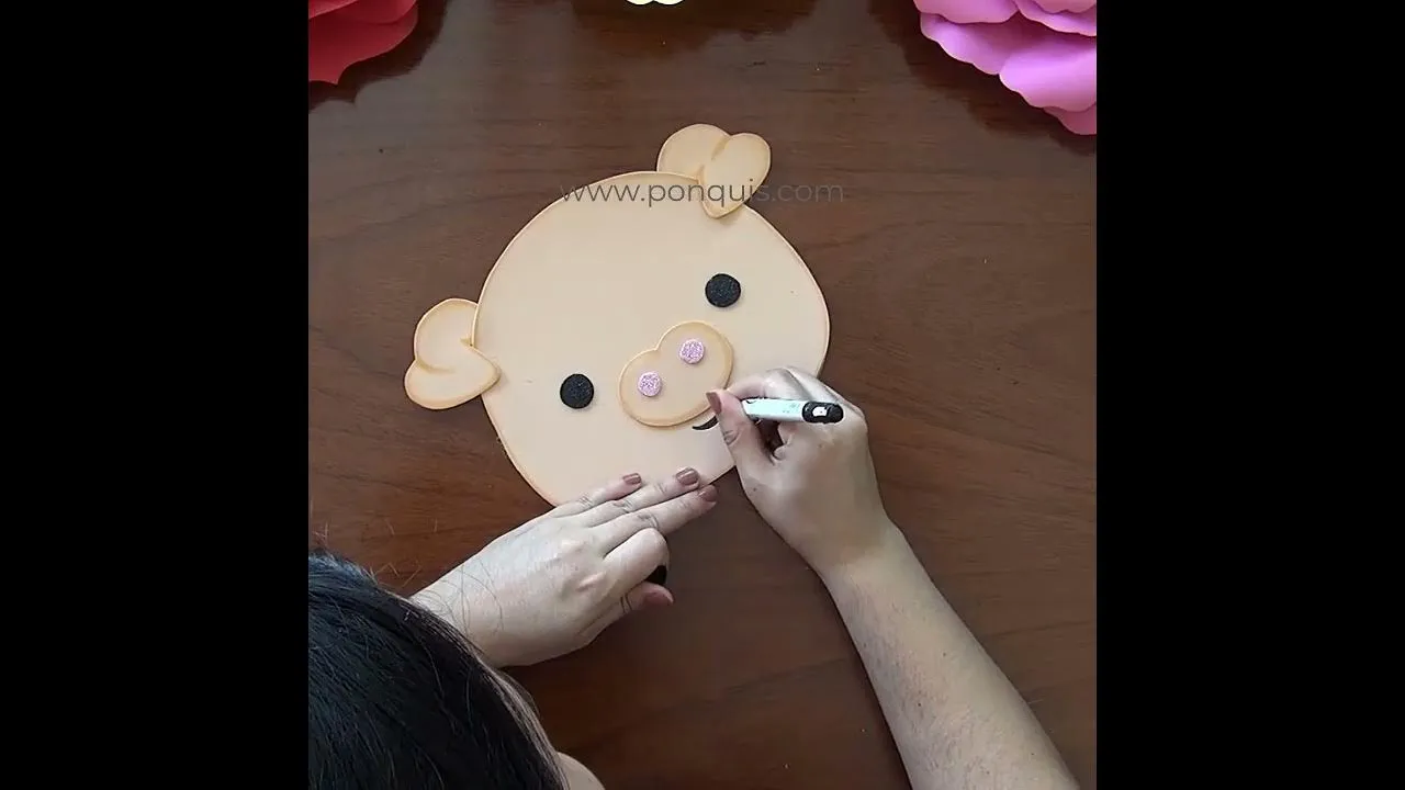 cerdito decorativo en foami Moldes gratuitos en pdf animales de granja cochinito - YouTube cerdito decorativo en foami Moldes gratuitos en pdf animales de granja cochinito - YouTube