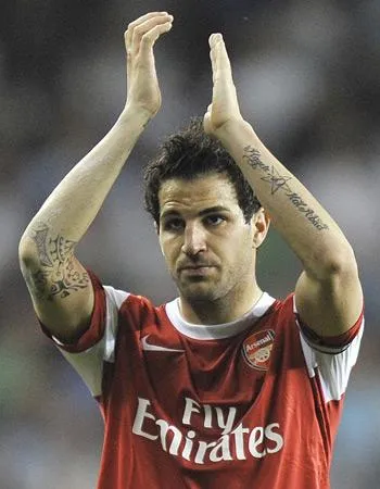Cesc Fabregas - Voetballers en hun tattoos - Belgacom 11 Cesc Fabregas - Voetballers en hun tattoos - Belgacom 11