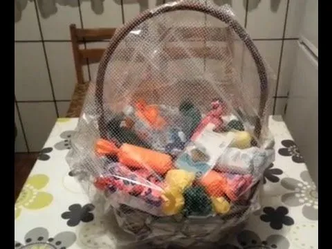 Cómo hacer una cesta para baby shower | facilisimo.com - YouTube