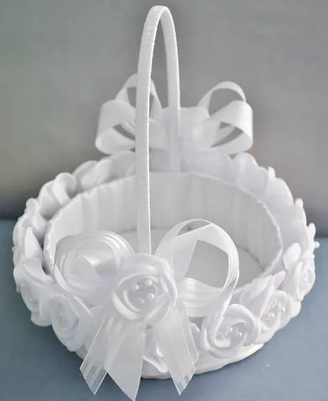 CESTA DE FLORISTA PARA PETALAS,FORRADA EM CETIM DECORADA COM ... CESTA DE FLORISTA PARA PETALAS,FORRADA EM CETIM DECORADA COM ...