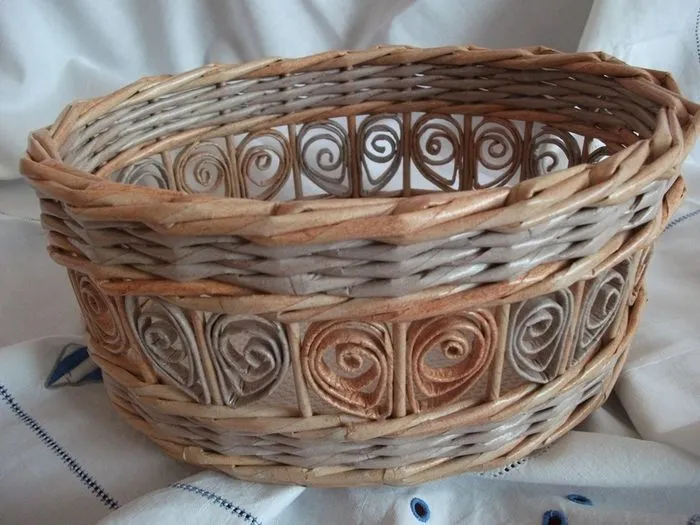Quilling em elementos de jornais tecelagem. Basket (1) (700x525 ... Quilling em elementos de jornais tecelagem. Basket (1) (700x525 ...