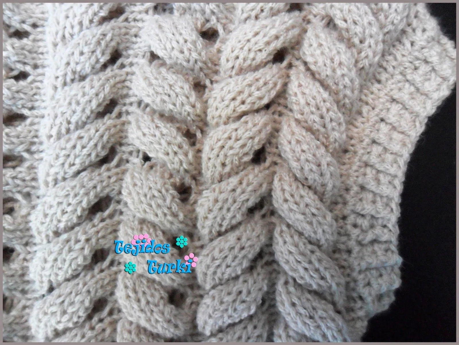 CHALECOS DE ONDAS PARA DAMAS - Tejidos Turki CHALECOS DE ONDAS PARA DAMAS - Tejidos Turki