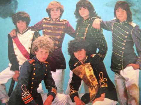 Los Chamos. "CREO ESTAR SOÑANDO" - YouTube